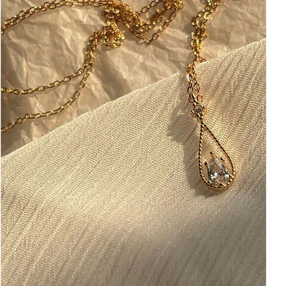 Gold Teardrop Rhinestone Pendant Necklace Adjustable Chain Fashion Jewelry New - Picture 3 of 6
